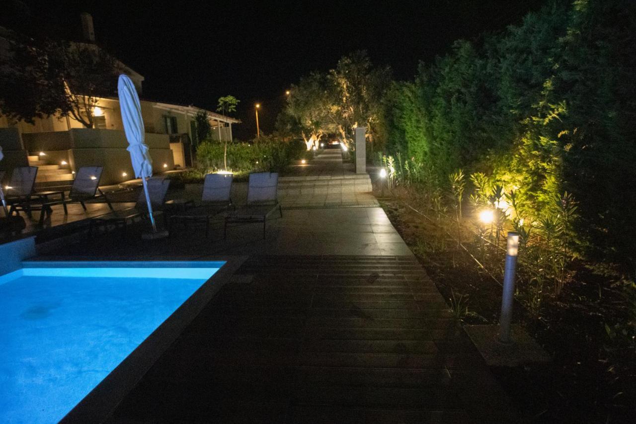 8 Boutique Suites Nea Poteidaia Esterno foto