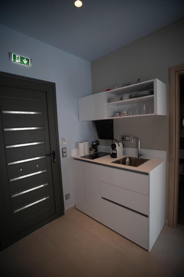 8 Boutique Suites Nea Poteidaia Esterno foto