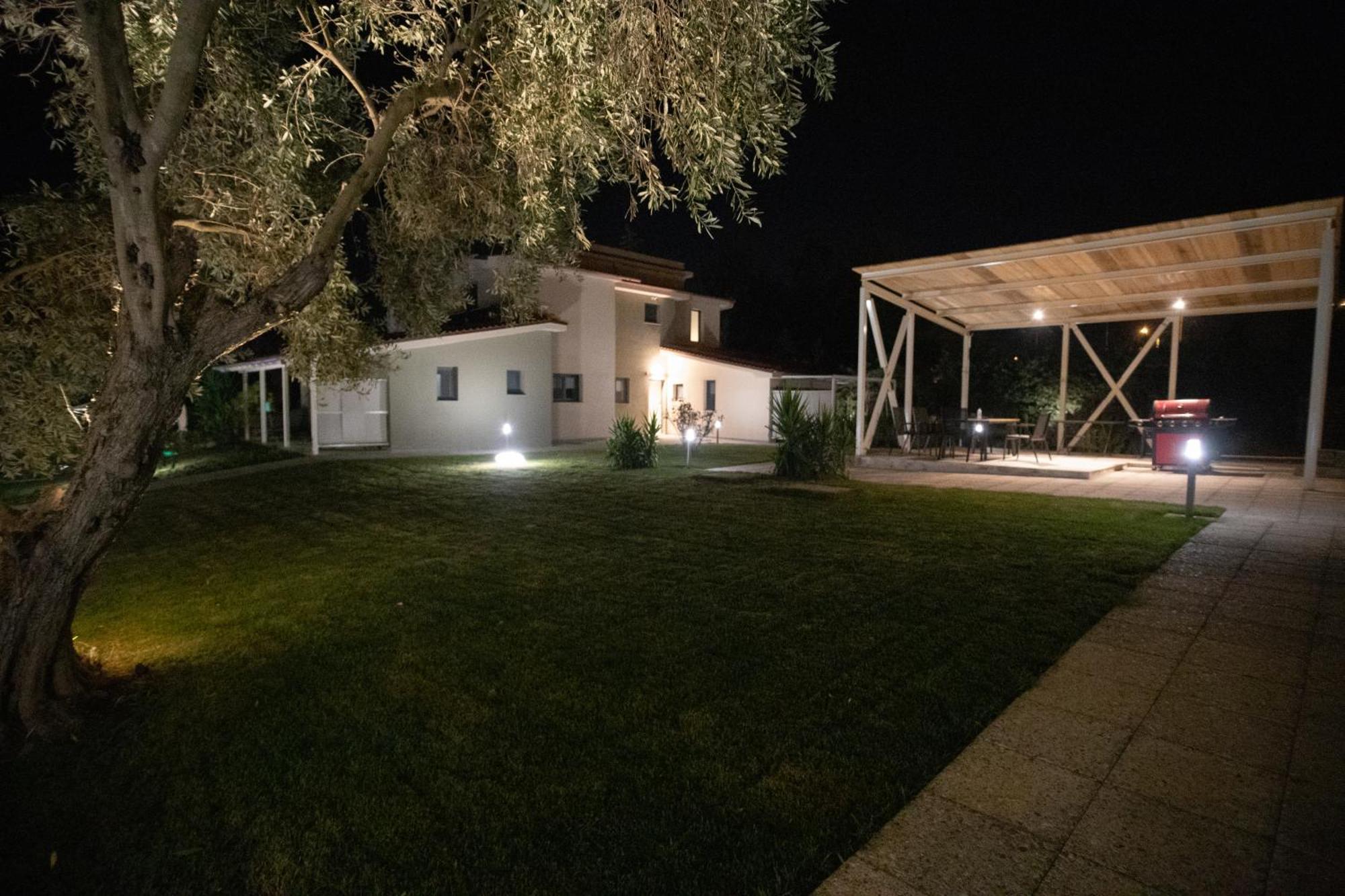 8 Boutique Suites Nea Poteidaia Esterno foto