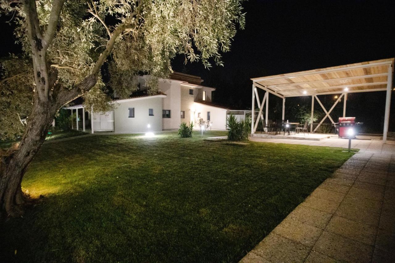 8 Boutique Suites Nea Poteidaia Esterno foto