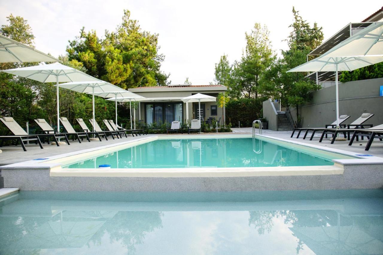 8 Boutique Suites Nea Poteidaia Esterno foto