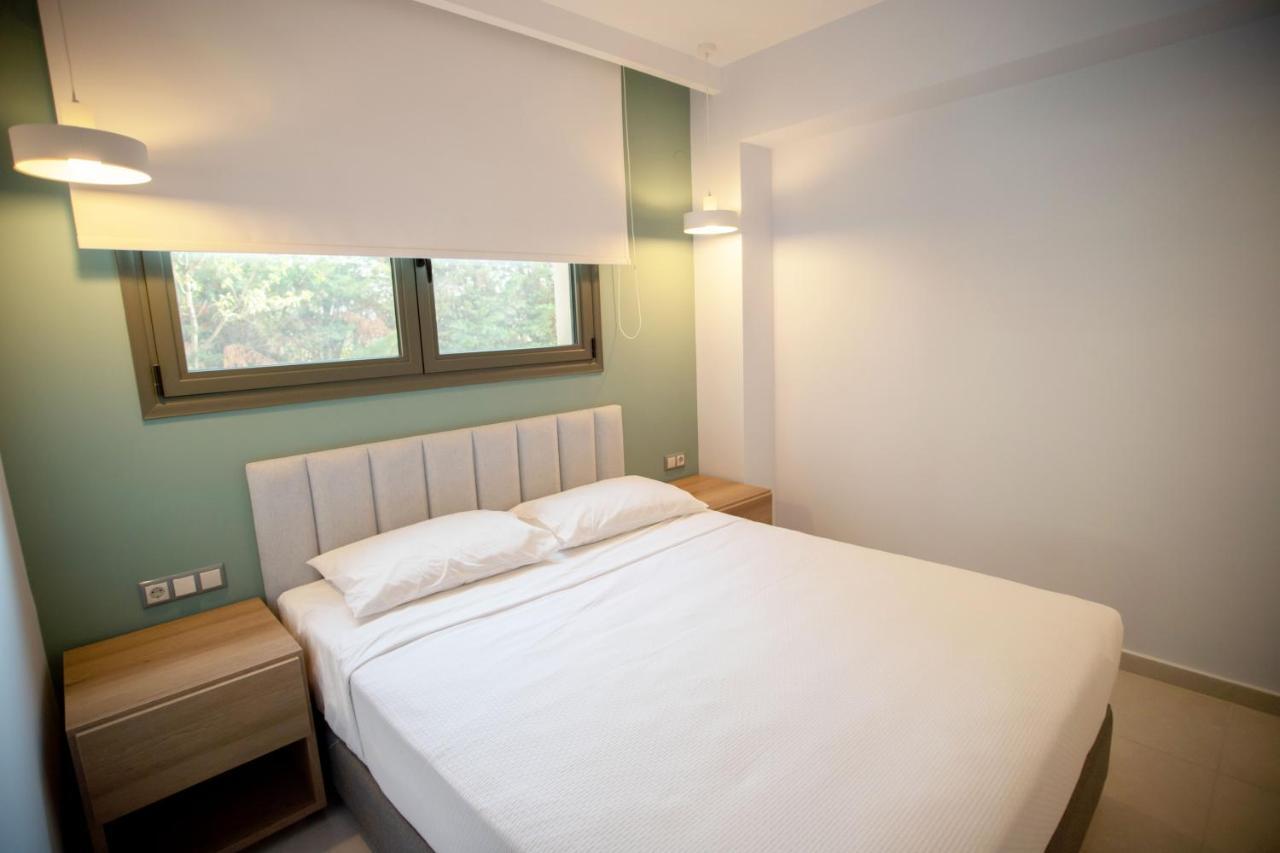8 Boutique Suites Nea Poteidaia Esterno foto