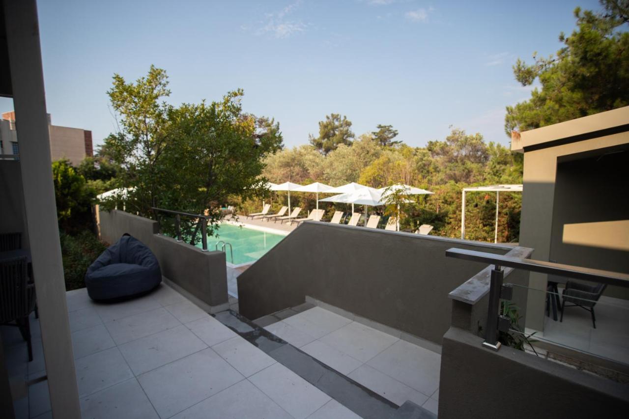 8 Boutique Suites Nea Poteidaia Esterno foto